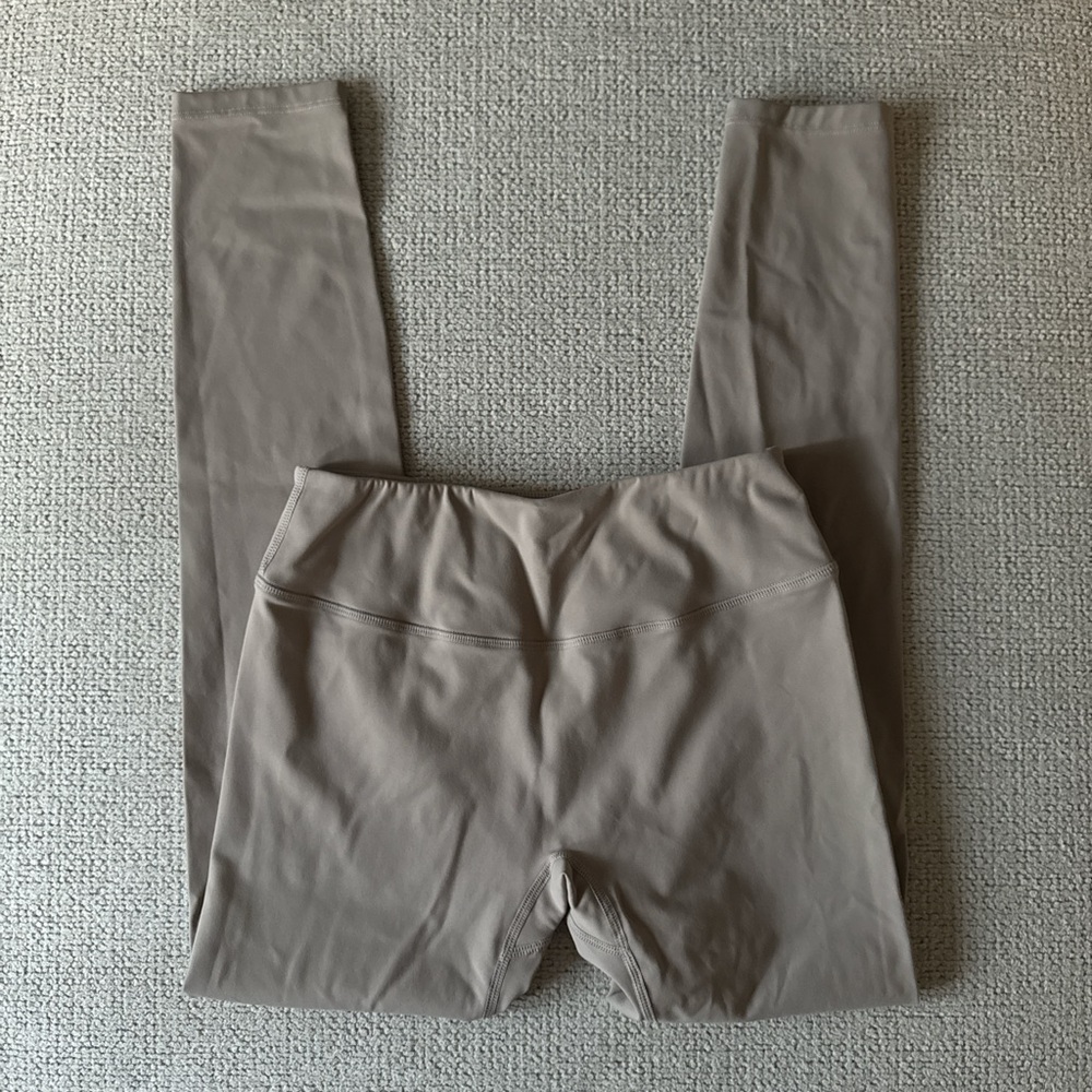 High-Waist no front seam Leggings in Taupe